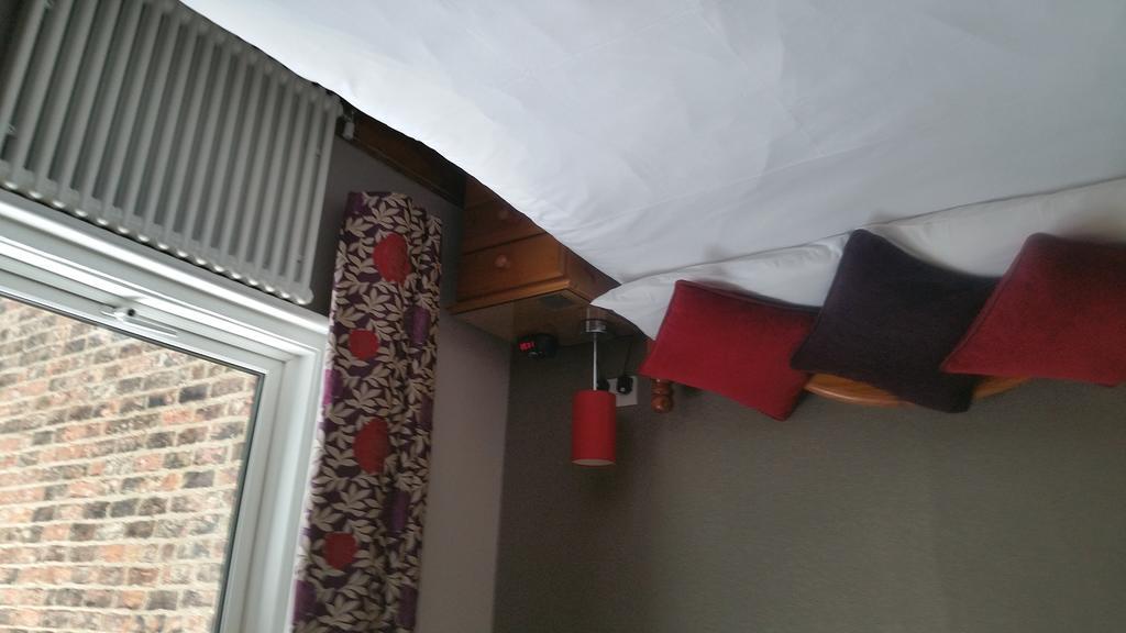 يورك Warrens Guest House الغرفة الصورة